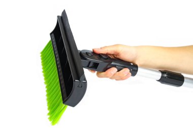 beyaz bir arka plan üzerinde araba kış kar için elinde şık fırça