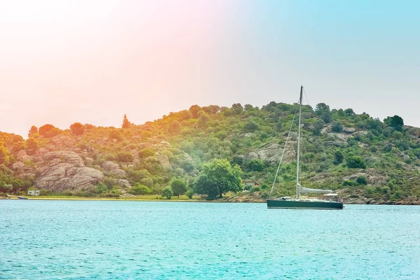 在希腊背景的海边美丽的大自然 — 图库照片