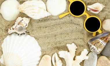 deniz kum zemin üzerine