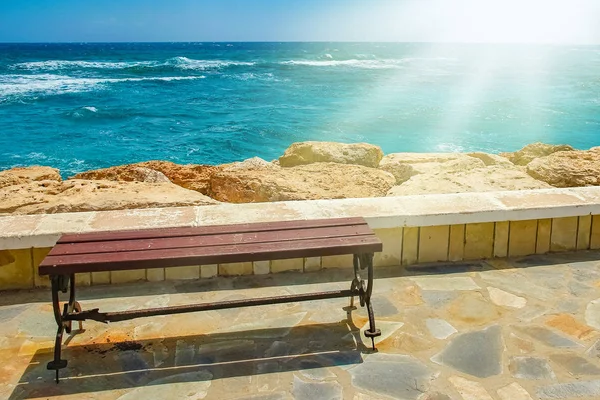 Vacker stig i havet på en natur bakgrund — Stockfoto