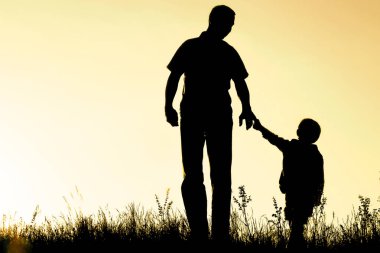 parkta açık siluet çocuk lu mutlu ebeveyn