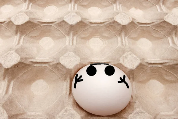 Karton Tepside Yumurtalar Tüm Yumurtaları Taşımak Için Uygun — Stok fotoğraf