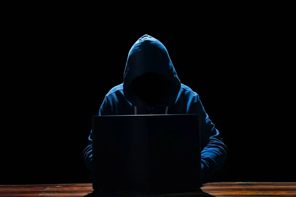 Hacker Avec Ordinateur Portable Table Casse Dans Système — Photo