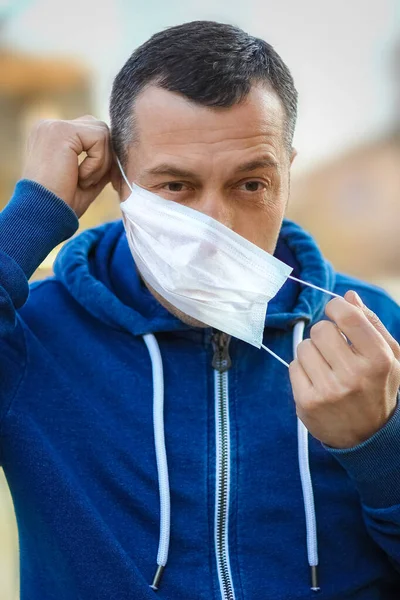 Maskerad Man Från Coronavirus Och Luft Skydd Mot Luftföroreningar Från — Stockfoto