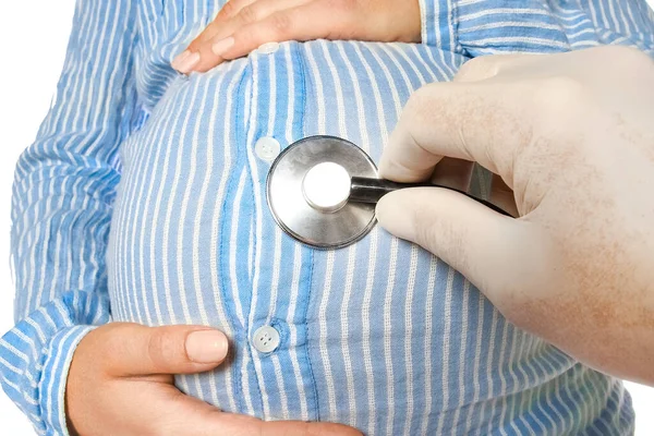 Chica Embarazada Feliz Sobre Fondo Blanco Cerca Médico Con Statoscopio — Foto de Stock