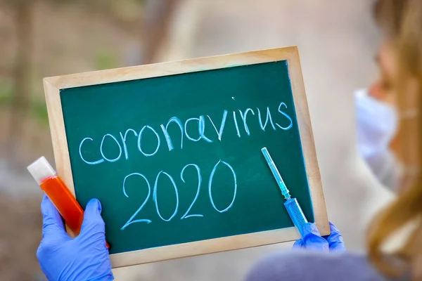 Coronavirus Ausbruch Des Coronavirus Epidemisches Virales Atemwegssyndrom Mädchenteller Händen China — Stockfoto