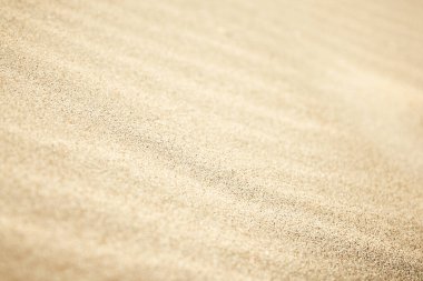 Tatil için deniz kenarında kum..