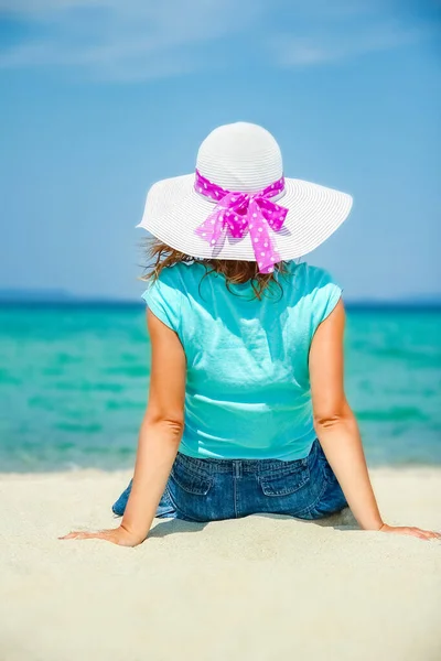 Glückliches Mädchen Auf See Griechenland Auf Sand Natur — Stockfoto