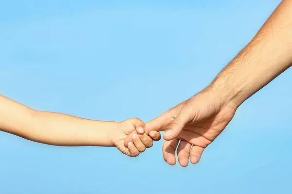 Beautiful Hands Parent Child Sea — Stock Photo, Image