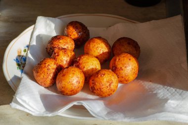 Sabah güneşi lor peynirli çörek