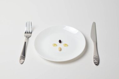 Yemek değişimi. Birinci şahıs görüşü. Multivitamin ve maden suyu.