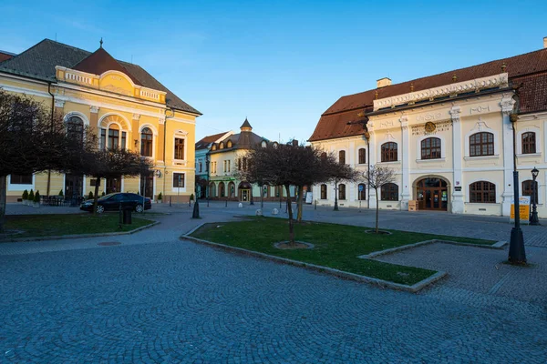 里马夫斯卡索博塔 斯洛伐克 2019年3月3日 斯洛伐克里马夫斯卡索博塔主广场的历史城镇房屋 — 图库照片