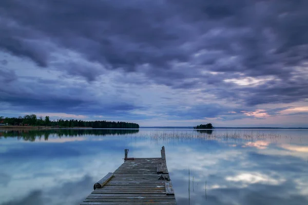 alacakaranlıkta İskelesi