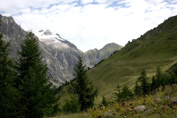 Вид Панораму Італійських Альпах — стокове фото