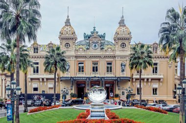 Monte Carlo, Monako - 01 Ekim 2016: Monte Carlo Casino Monako'daki giriş