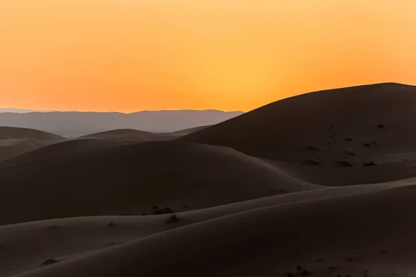 Sole Sulla Duna Sabbia Nel Deserto Tramonto — Foto Stock
