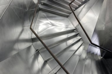 Modern beton sarmal merdiven