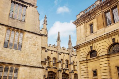 Oxford 'daki Bodleian Kütüphanesi binasının dışı. 