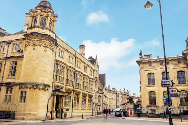 Městská Krajina Starých Budov Modrou Oblohou Oxfordu — Stock fotografie