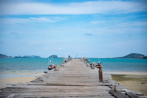 Puente de madera — Foto de Stock