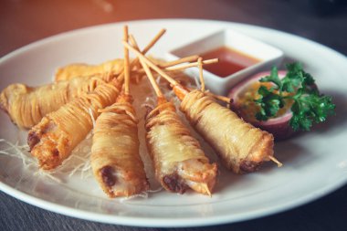 Uzun ömürlü Erişteli Kızarmış Karides