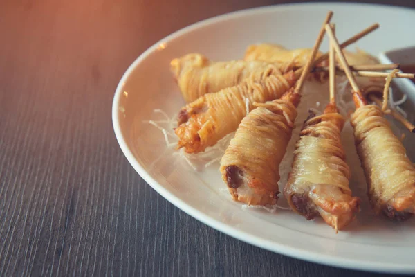 Deep Fried Wrapped Shrimp with Longevity Noodles — Stock Photo, Image