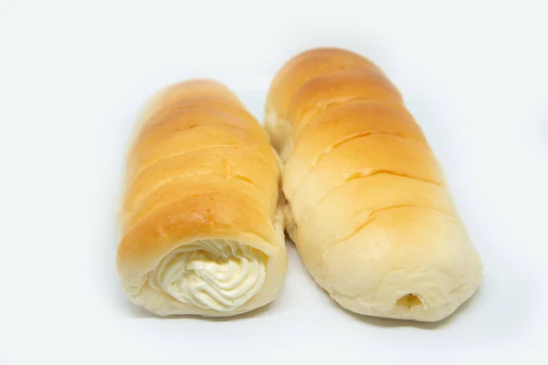 Хліб фарширований молочний крем — стокове фото