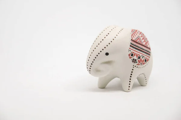 Small ceramic elephant  isolated on white background. — Stock Photo, Image