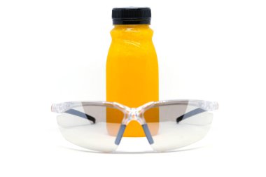 Şişede portakal suyu