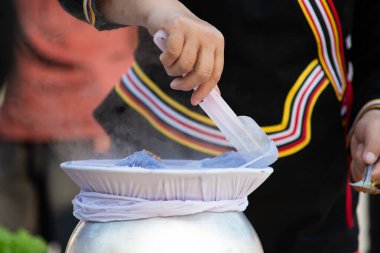 pirinç-cilt köfte buğulama