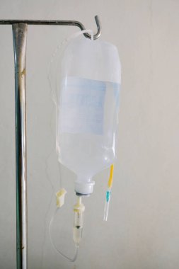IV tüp ve serum 
