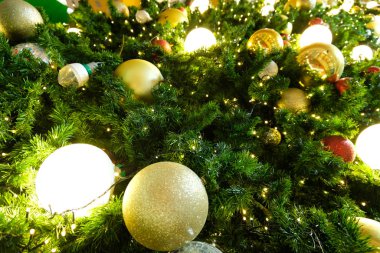 Noel ağacı süslemesi