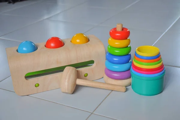 Brinquedos Madeira Coloridos Fortalecem Desenvolvimento Das Crianças — Fotografia de Stock