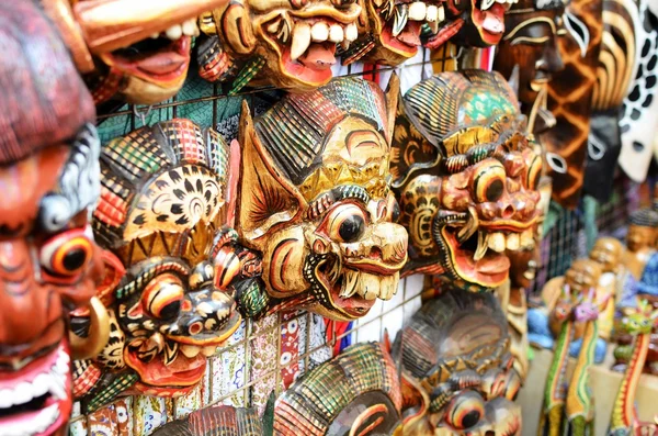 Ubud Pazar ünlü maske Hediyelik eşya — Stok fotoğraf