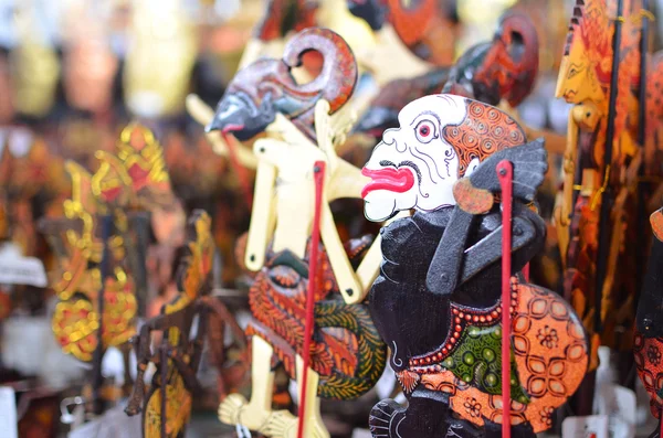 Yogyakarta, Jawa - 10 de maio de 2016: Lembranças famosas no Yogyakarta Market Indonesia — Fotografia de Stock