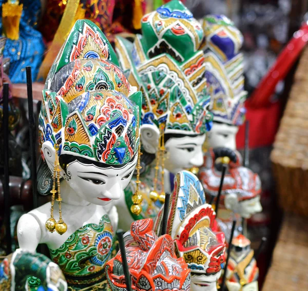 Yogyakarta, Jawa - May 10, 2016: Famous souvenirs at Yogyakarta Market Indonesia — Stock Photo, Image