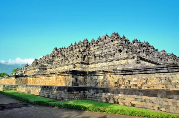 Buddista tempio Borobudur complesso a Yogjakarta in Java, indonesia — Foto Stock