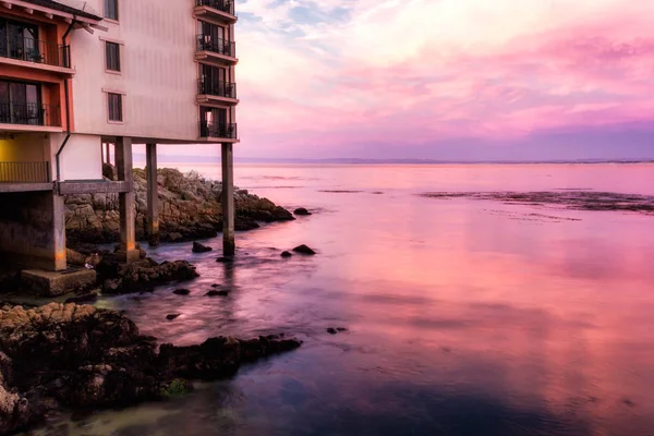 惊人的粉红色日落在蒙特雷 加利福尼亚州 — 图库照片