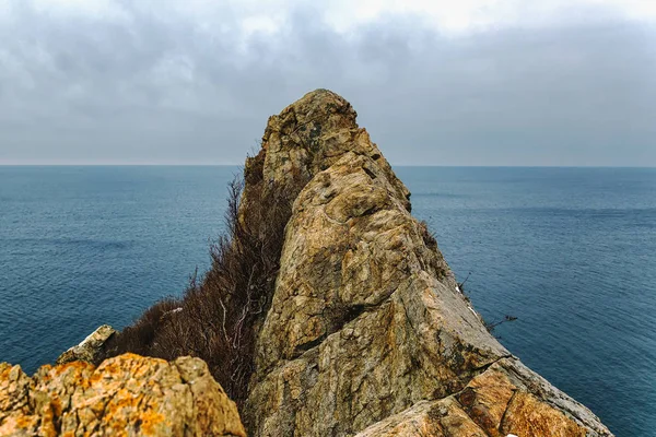 High Rocky Cliff Peak Sea View — Stock Photo, Image