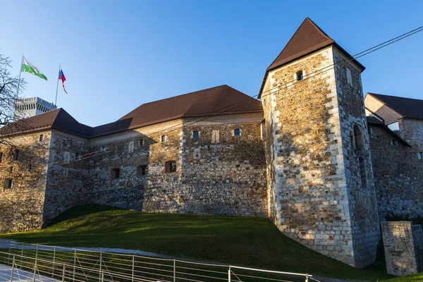 Muren Van Het Kasteel Van Ljubljana Beroemde Historische Bezienswaardigheden Hoofdstad — Stockfoto