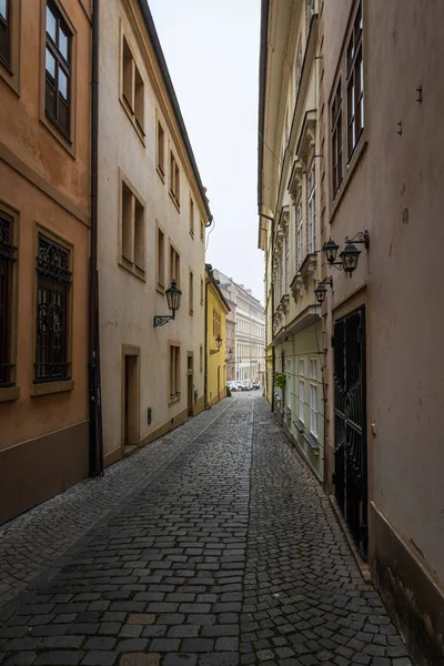 Παλιό Στενό Δρόμο Στην Πράγα Τσεχία — Φωτογραφία Αρχείου