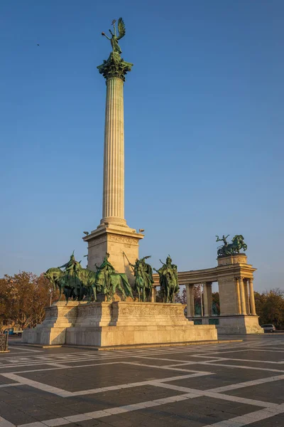 Budapest Maďarsko Říjen 2019 Krásné Památky Náměstí Hrdinů Budapešti Slunečného — Stock fotografie