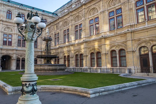Viena Austria Octubre 2019 Vista Fachada Ópera Viena Con Detalles — Foto de Stock