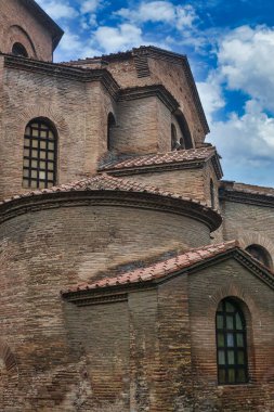 Basilica San Vitale İtalya 'nın Ravenna kentindeki eski tarihi bina