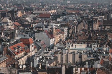 Macaristan 'daki Budapeşte şehir merkezinin çatı katının vintage manzarası