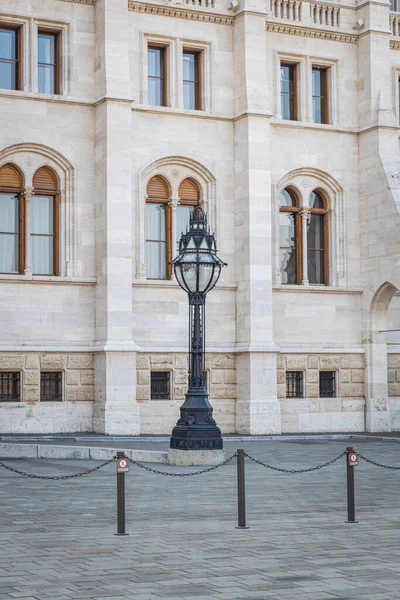 Edificio Del Parlamento Húngaro Budapest Cerca Del Río Danubio —  Fotos de Stock