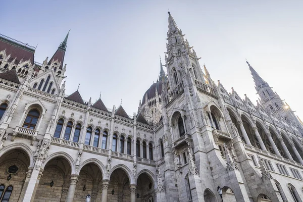 Венгерский Парламент Готический Фасад Удивительное Здание Берегу Дуная Будапеште Стоковое Фото