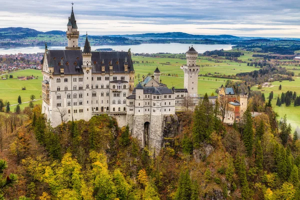 Vista Famosa Castelo Neuschwanstein Estação Outono Baviera Alemanha — Fotografia de Stock