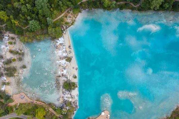 Vista Panorámica Del Río Azul Serpenteando Través Del Exuberante Valle — Foto de Stock