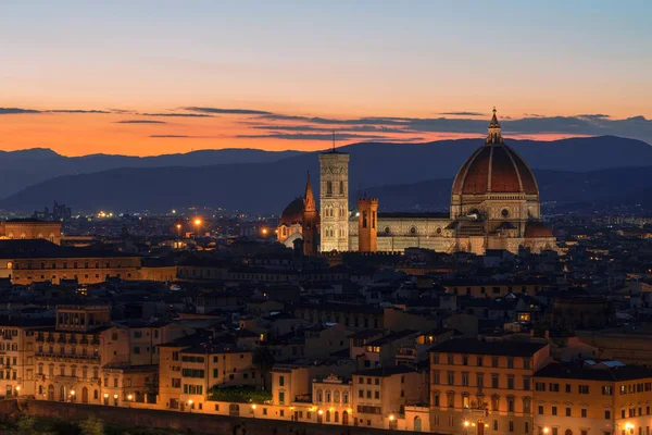 Auringonlasku Näkymä Firenzen Historialliseen Kaupunkiin Italiassa — kuvapankkivalokuva